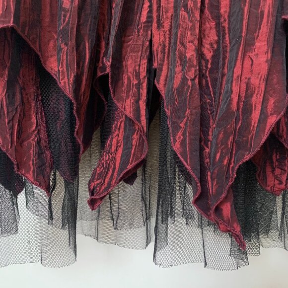 Vintage Red Prom Dress with Timeless Elegance - Picture 8 of 16